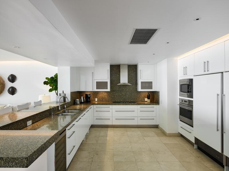 Portico 3 - Beachfront  , Beachfront villas Barbados , Prospect , St James , West Coast Barbados  