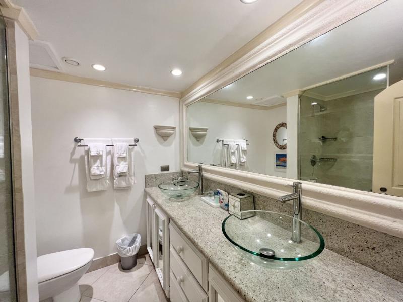 Glitter Bay 209 , St James  