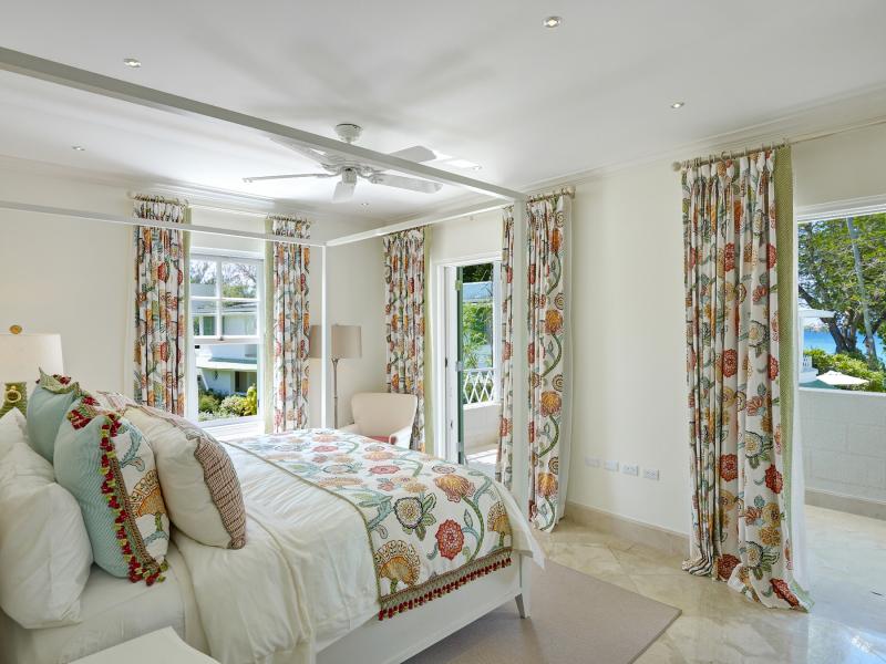 St Helena - Beachfront , Beachfront villas Barbados , Holetown , Porters , Queens Fort , St James , Waterfront villas Barbados , West Coast Barbados  