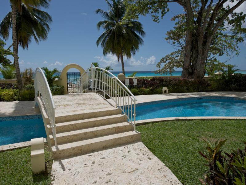 Sapphire Beach Apartments , Beachfront villas Barbados , Christ Church  , Dover Beach , South Coast Barbados  