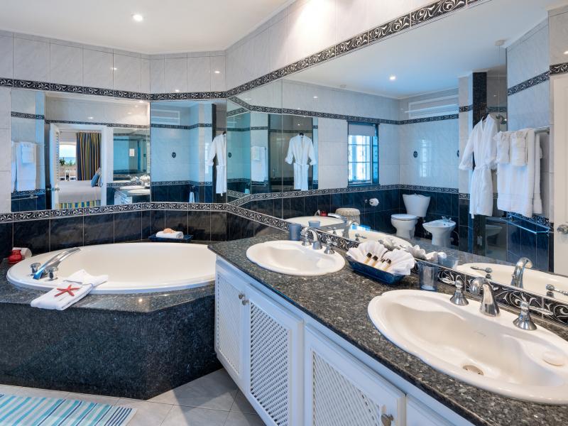 Reeds House 1 - Beachfront , Beachfront villas Barbados , Reeds House , St Peter , West Coast Barbados  