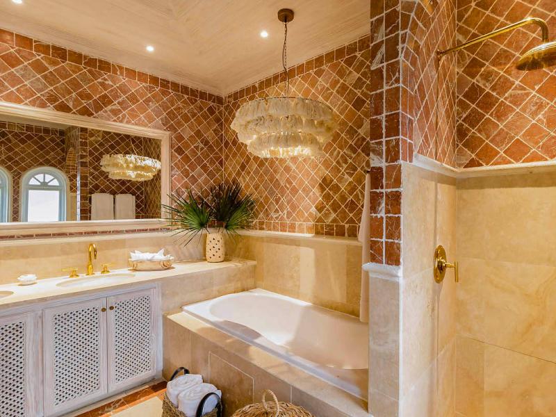 Old Trees 104 - Sunset , Beachfront villas Barbados , Old Trees , Paynes Bay , St James , West Coast Barbados  