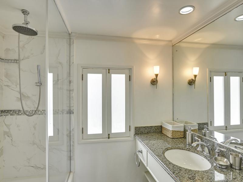 Glitter Bay 303  - Emerald Suite , Beachfront villas Barbados , Glitter Bay , Porters , St James , West Coast Barbados  