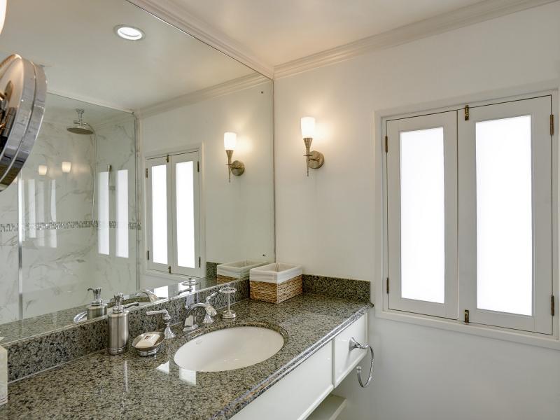 Glitter Bay 303  - Emerald Suite , Beachfront villas Barbados , Glitter Bay , Porters , St James , West Coast Barbados  