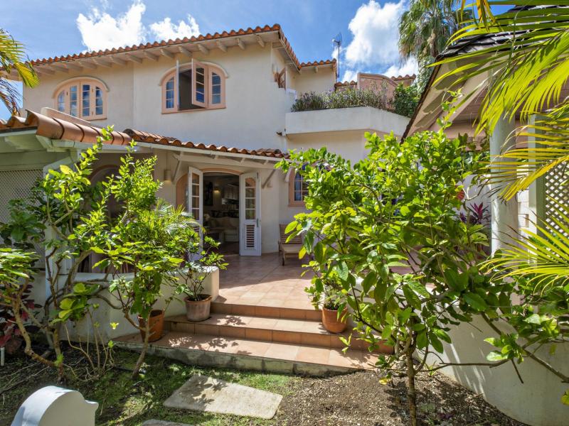 Sugar Hill - Coconut Shell , St James , Sugar Hill , West Coast Barbados  