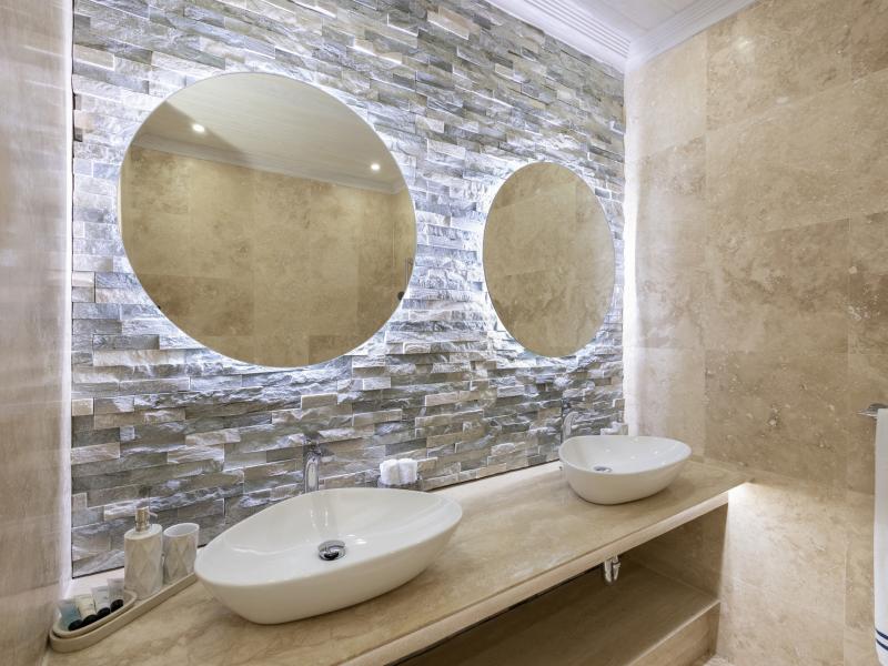 Old Trees 302 - La Mirage Penthouse  , Beachfront villas Barbados , Old Trees , Paynes Bay , St James , West Coast Barbados  