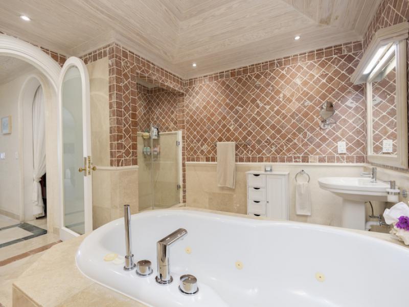 Old Trees 2 - Azzurro , Beachfront villas Barbados , Old Trees , Paynes Bay , St James , West Coast Barbados  