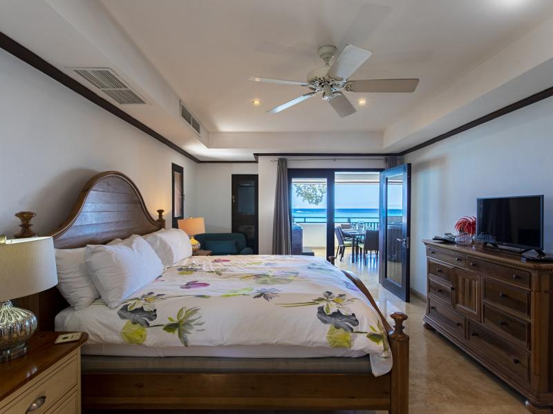 Coral Cove 4 - Green Fields  , Beachfront villas Barbados , Coral Cove , Paynes Bay , St James , West Coast Barbados  