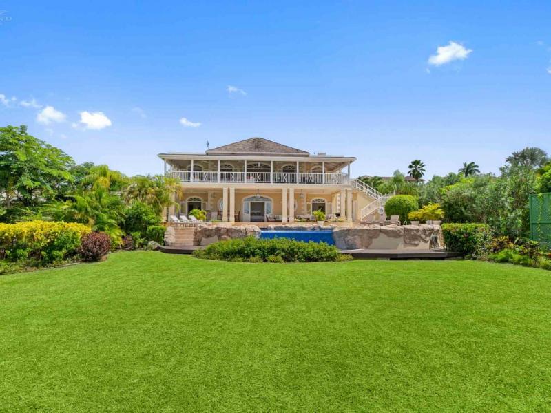 Sugar Hill - Bananaquit , West Coast Barbados  