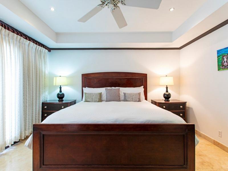 Coral Cove 1 - Beachfront  , Beachfront villas Barbados , Coral Cove , Paynes Bay , St James , West Coast Barbados  