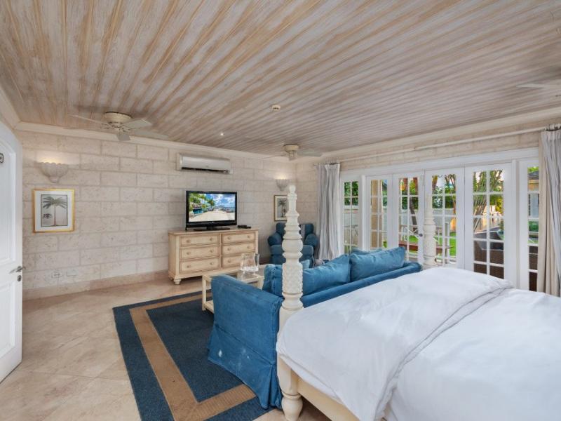 Cove Spring House - Beachfront , Beachfront villas Barbados , St James , The Garden, Barbados , Waterfront villas Barbados , West Coast Barbados  