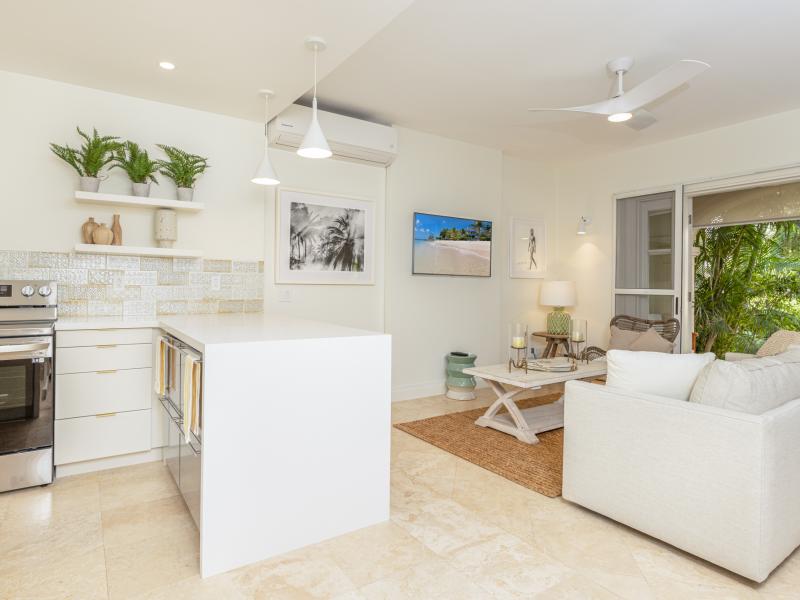 Schooner Bay 109 - Beach Happy - Beachfront , Beachfront villas Barbados , Schooner Bay , Speightstown , St Peter , West Coast Barbados  