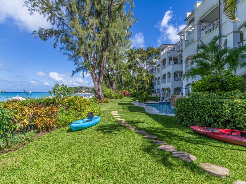 Old Trees Sea Breeze 204  , Beachfront villas Barbados , Old Trees , Paynes Bay , St James , West Coast Barbados  