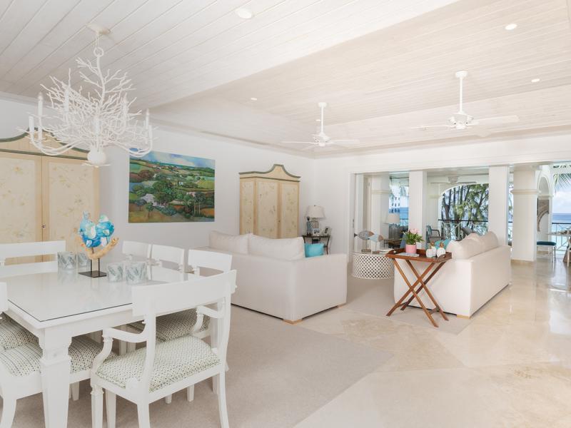 Old Trees Sea Breeze 204  , Beachfront villas Barbados , Old Trees , Paynes Bay , St James , West Coast Barbados  