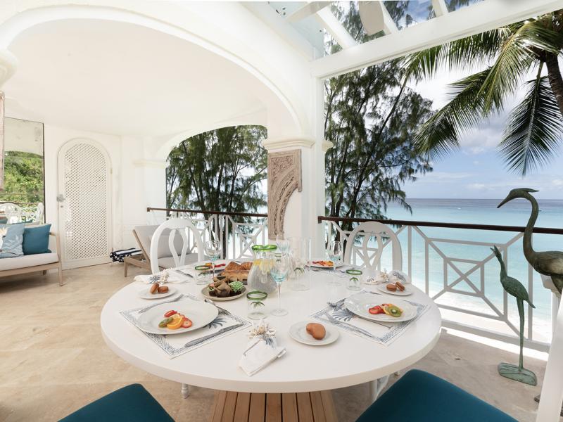 Old Trees Sea Breeze 204  , Beachfront villas Barbados , Old Trees , Paynes Bay , St James , West Coast Barbados  