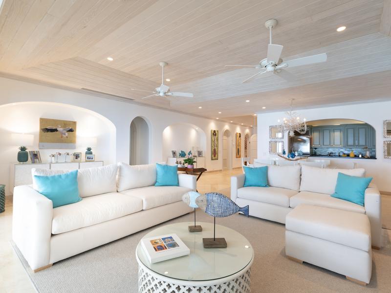 Old Trees Sea Breeze 204  , Beachfront villas Barbados , Old Trees , Paynes Bay , St James , West Coast Barbados  