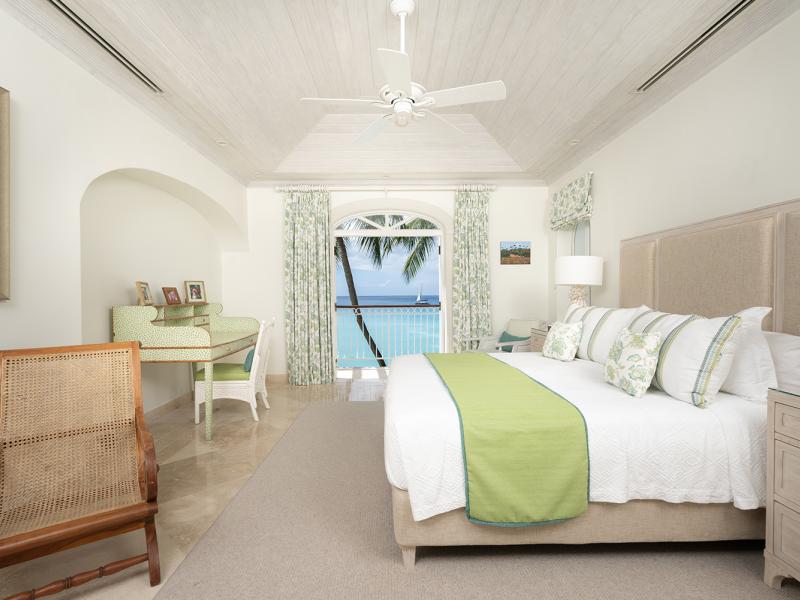 Old Trees Sea Breeze 204  , Beachfront villas Barbados , Old Trees , Paynes Bay , St James , West Coast Barbados  