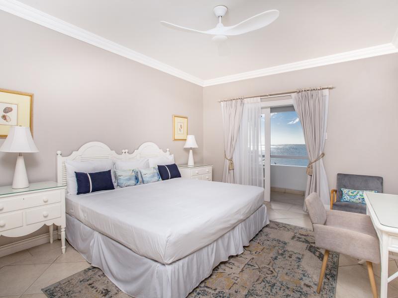 Fosters House - Beachfront , Beachfront villas Barbados , Lower Carlton , St James , West Coast Barbados  