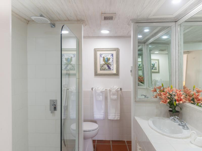 Glitter Bay 202 - Serenity , Beachfront villas Barbados , Glitter Bay , St James , West Coast Barbados  