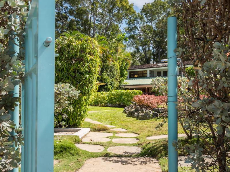 Thespina - Beachfront , St James  