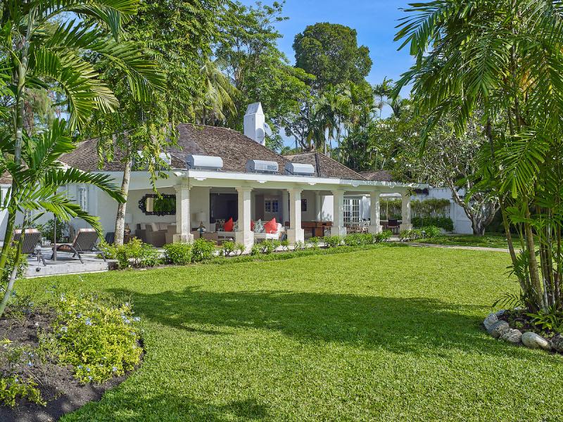 High Trees - Beachfront , Beachfront villas Barbados , Gibbes , St Peter , West Coast Barbados  