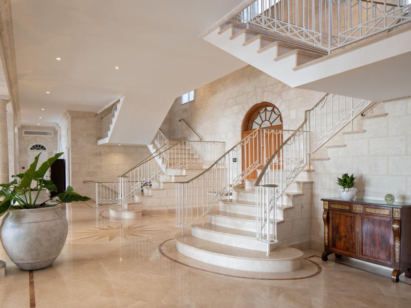 Kiko - Beachfront , Beachfront villas Barbados , Paynes Bay , St James , West Coast Barbados  