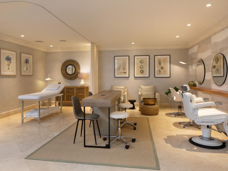 Kiko - Beachfront , Beachfront villas Barbados , Paynes Bay , St James , West Coast Barbados  