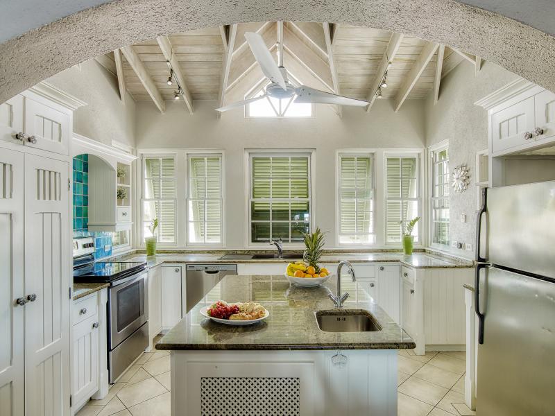 La Paloma - Beachfront , Beachfront villas Barbados , Fitts Village , St James , West Coast Barbados  