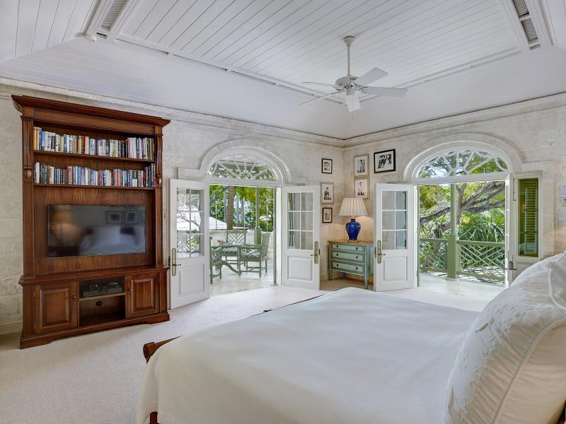 Laughing Waters - Sandy Lane Estate- Beachfront , Beachfront villas Barbados , Sandy Lane Beach , Sandy Lane Estate , St James , Waterfront villas Barbados , West Coast Barbados  