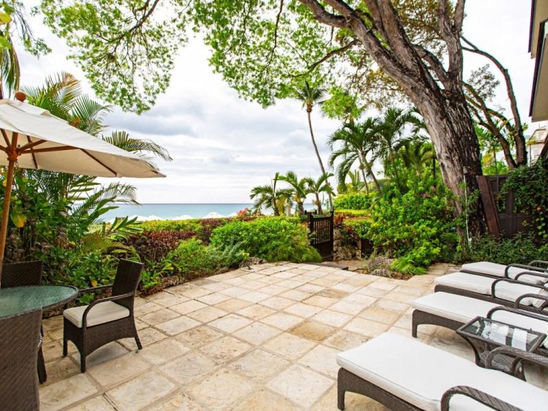 Coral Cove 1 - Beachfront  , Beachfront villas Barbados , Coral Cove , Paynes Bay , St James , West Coast Barbados  
