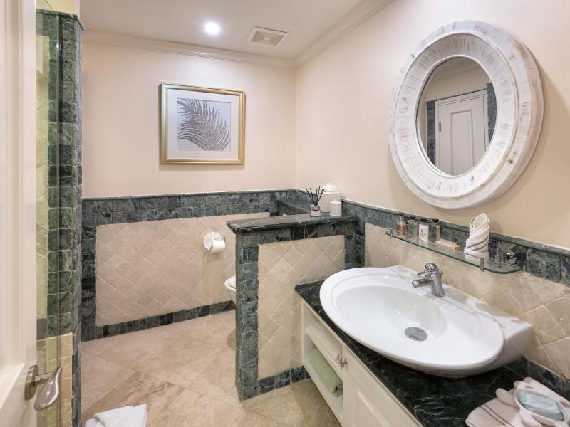 Schooner Bay 203 - Lusca - Beachfront , Beachfront villas Barbados , Schooner Bay , Speightstown , St Peter , West Coast Barbados  