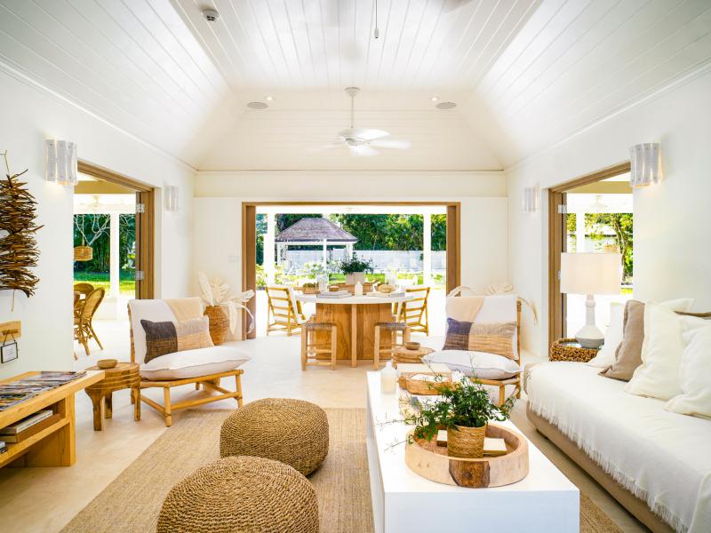 Banyan House  , Holetown , Porters , Queens Fort , St James , West Coast Barbados  