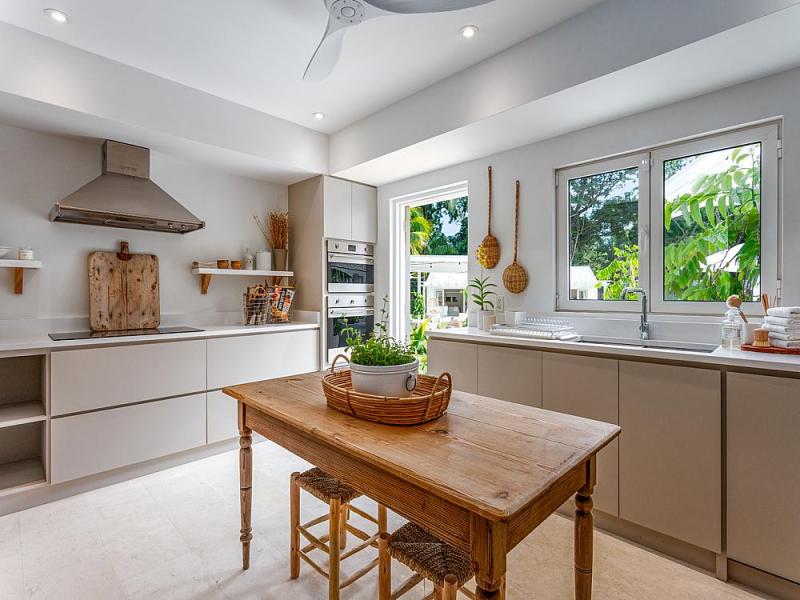 Honeycomb House - Queens Fort  , Holetown , Porters , Queens Fort , St James , West Coast Barbados  