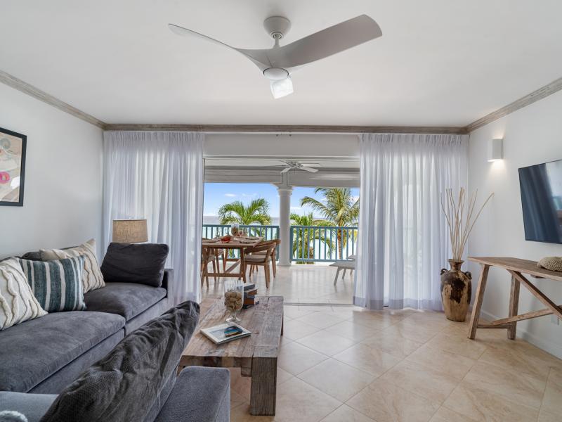 Villas on The Beach 304 , Holetown  