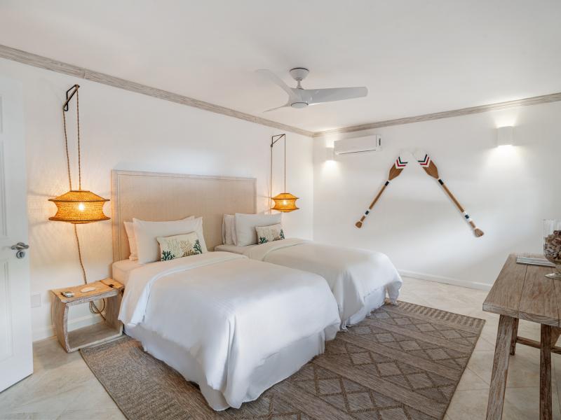 Villas on The Beach 304 , Holetown  