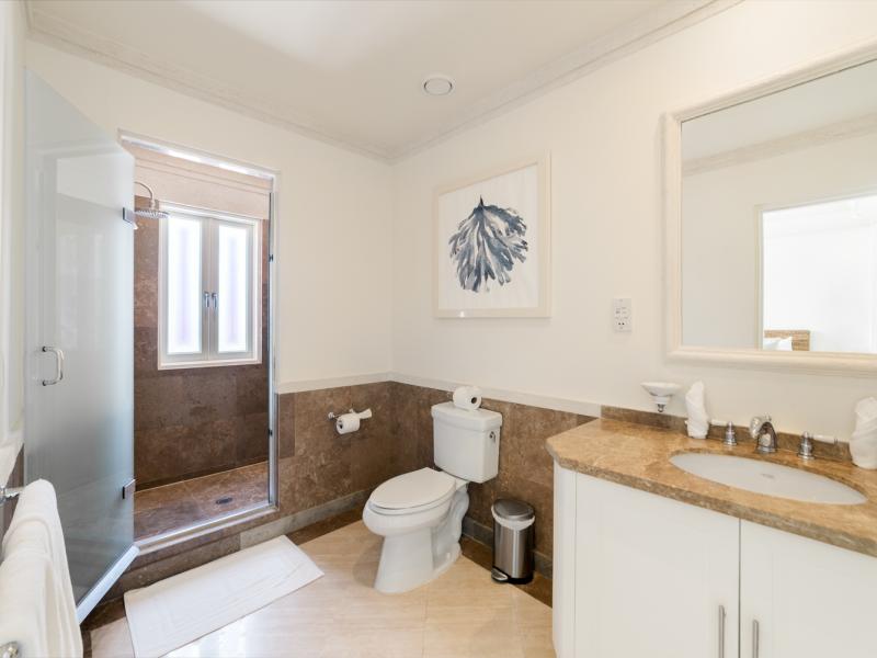 Smugglers Cove 6 , Beachfront villas Barbados , Paynes Bay , St James , West Coast Barbados  