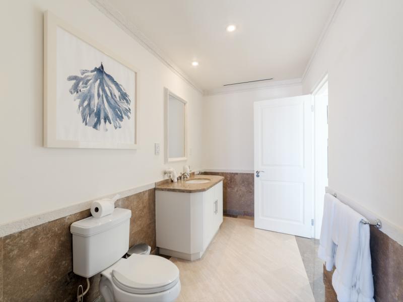 Smugglers Cove 6 , Beachfront villas Barbados , Paynes Bay , St James , West Coast Barbados  