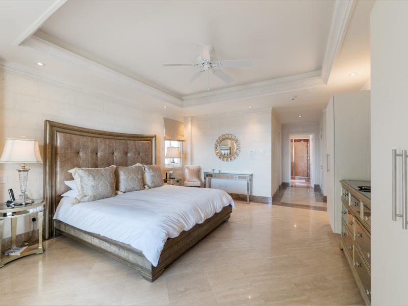 Smugglers Cove 6 , Beachfront villas Barbados , Paynes Bay , St James , West Coast Barbados  