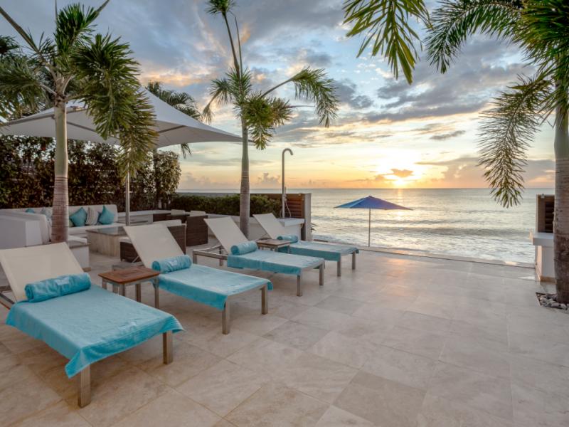 Dolphin Beach House - beachfront  , Beachfront villas Barbados , Fitts Village , St James , West Coast Barbados  