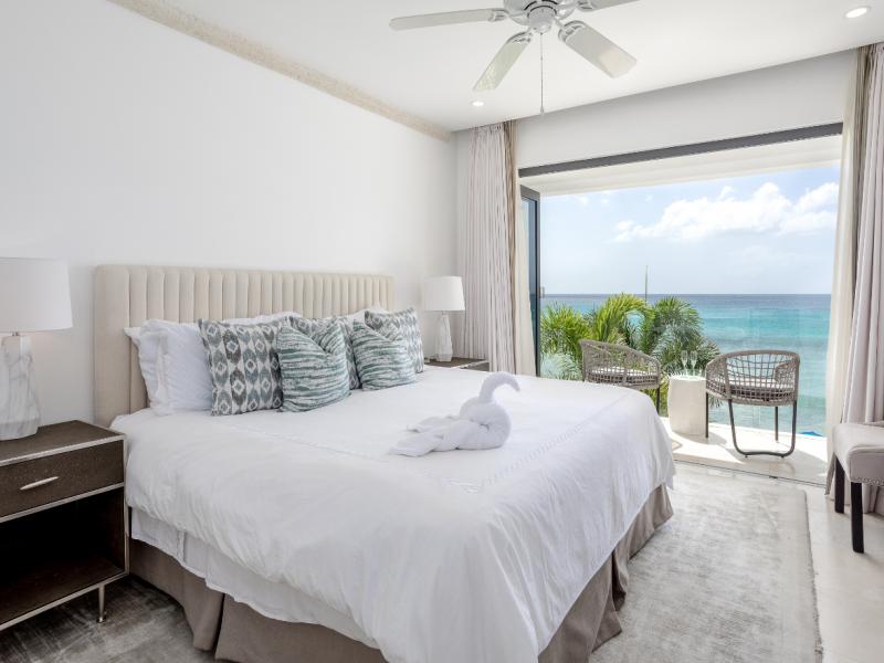 Dolphin Beach House - beachfront  , Beachfront villas Barbados , Fitts Village , St James , West Coast Barbados  