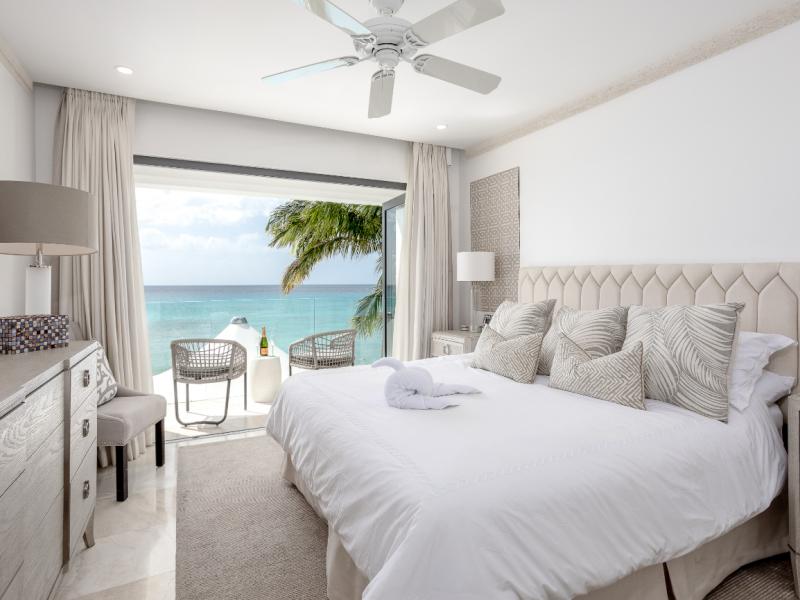 Dolphin Beach House - beachfront  , Beachfront villas Barbados , Fitts Village , St James , West Coast Barbados  