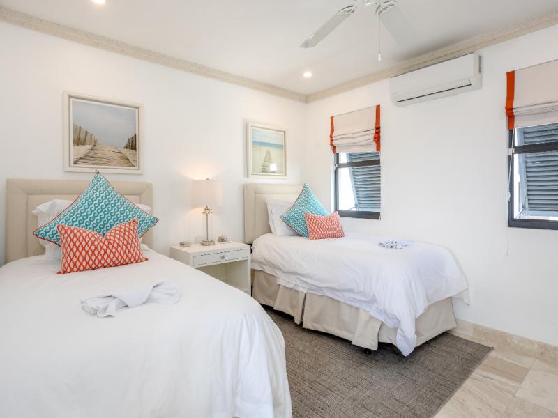 Dolphin Beach House - beachfront  , Beachfront villas Barbados , Fitts Village , St James , West Coast Barbados  