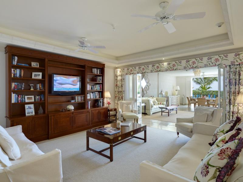 Smugglers Cove 1 , Beachfront villas Barbados , Paynes Bay , St James , West Coast Barbados  