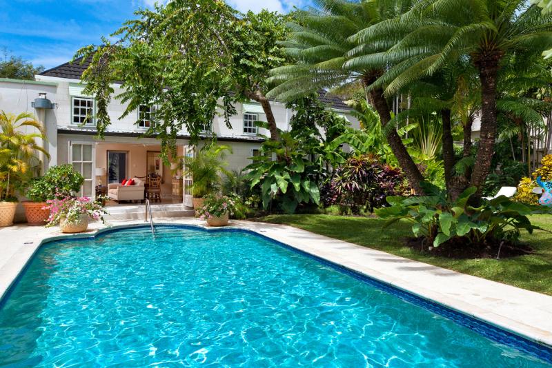 Leamington House - Beachfront Leamington House - Beachfront