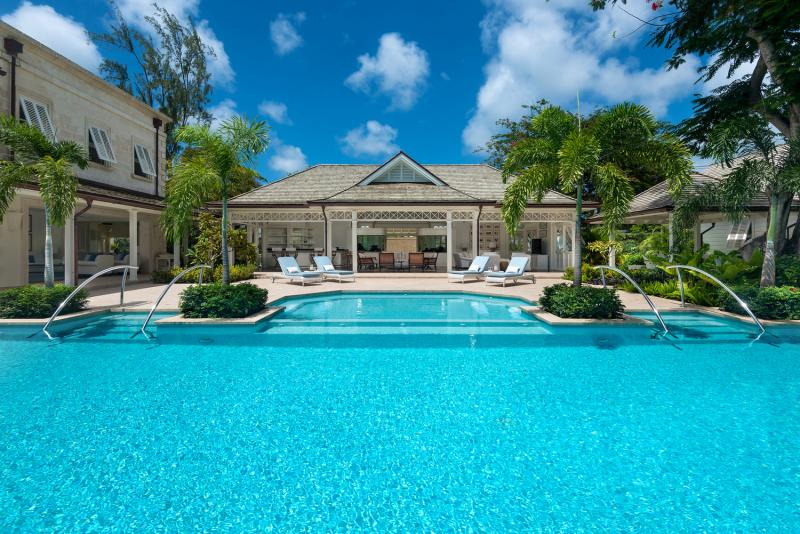 The Great House - Beachfront The Great House - Beachfront
